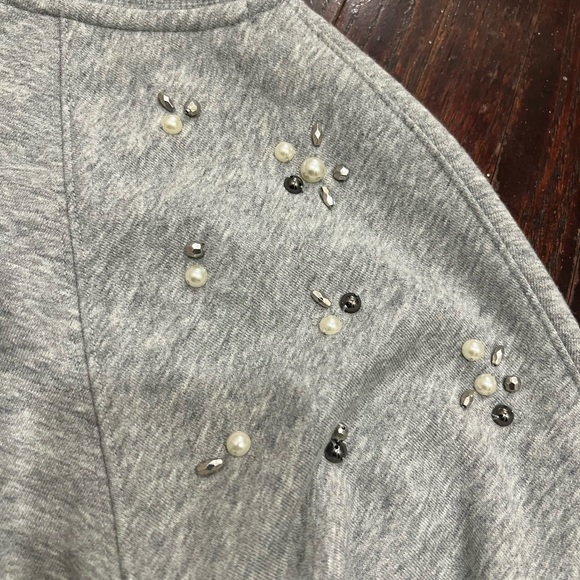Stellar and Dot heather grey crewneck with beads and pearl detail - Picture 8 of 10